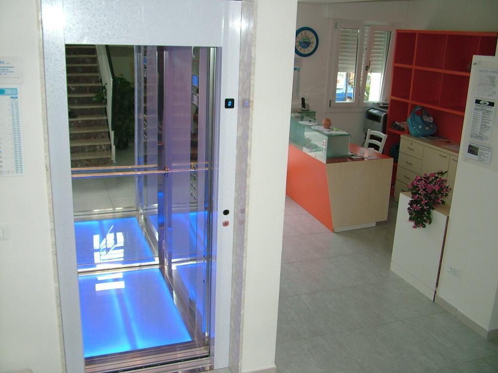 Hr Vapore Gatteo Mare Gatteo a Mare Exterior foto