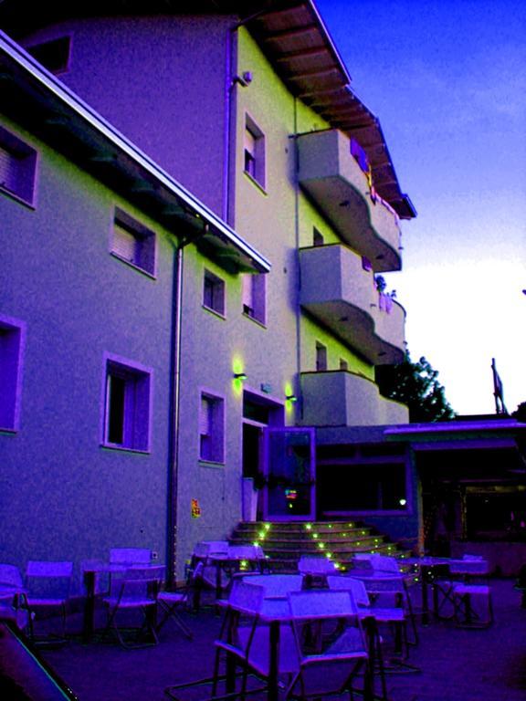 Hr Vapore Gatteo Mare Gatteo a Mare Exterior foto
